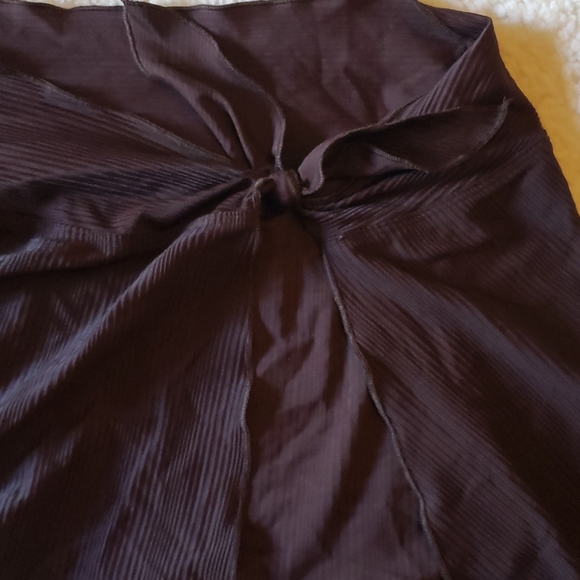 Tie Front Ribbed Textured Bikini Bottom Cover-up - Picture 2 of 5